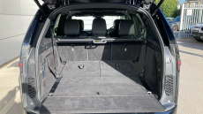 Land Rover Discovery 3.0 D300 Dynamic SE 5dr Auto Diesel Station Wagon